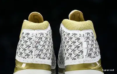 Hyperoad x Air 'White' Trophy Air 23 Retro Room Jordan Jordan 0518